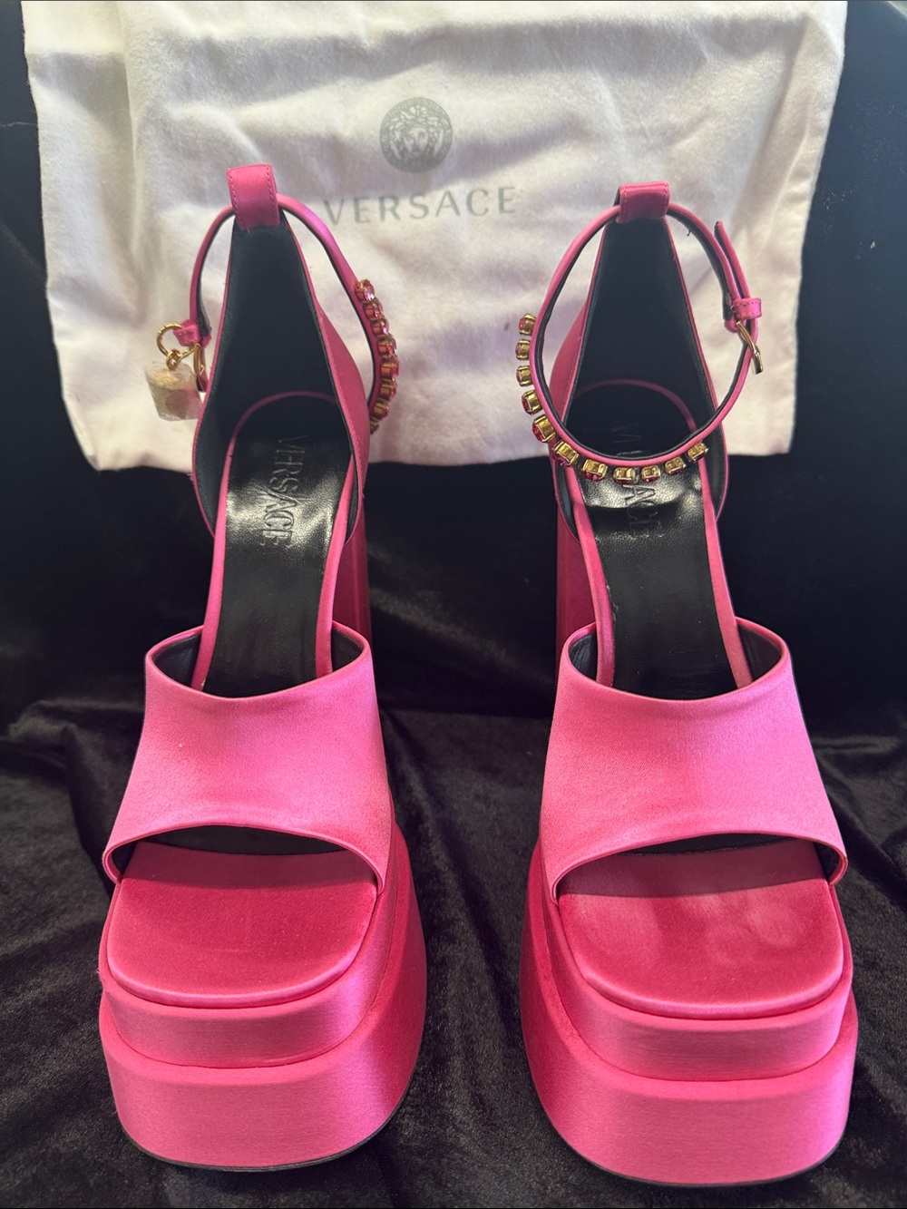 Versace Medusa Aevitas Fuchsia Platform Sandals with Gold Accents -38/8